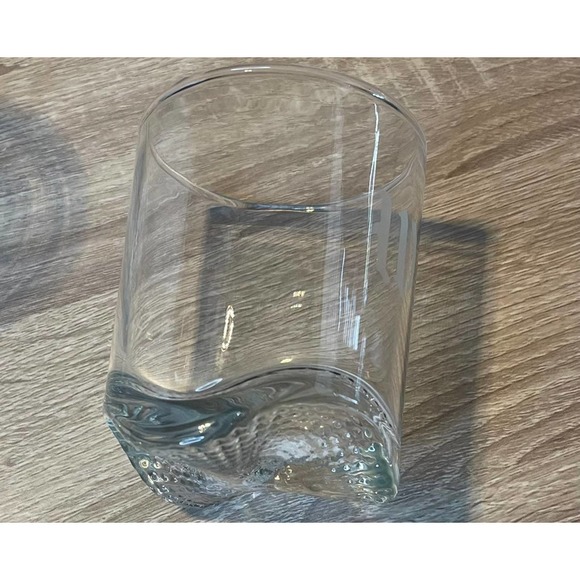 Marked (W) whiskey glasses - Picture 4 of 8